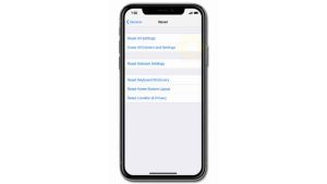 Fix an iPhone XS Max that keeps lagging and freezing when loading apps