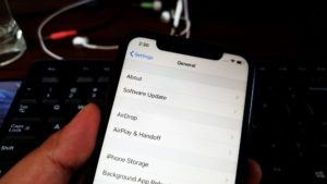 iPhone 11 stuck on ‘Resume Download’ while updating to iOS 13.2.3