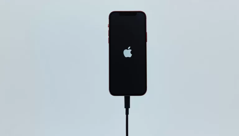 iphone 13 won’t charge